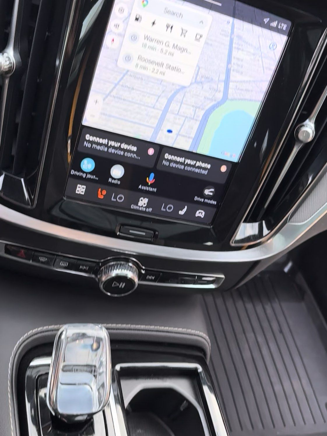 Volvo screen and console, after